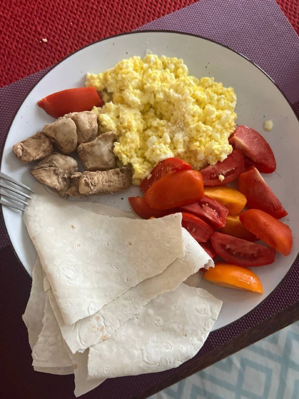 Chicken Scramble with Veggies and Tortilla