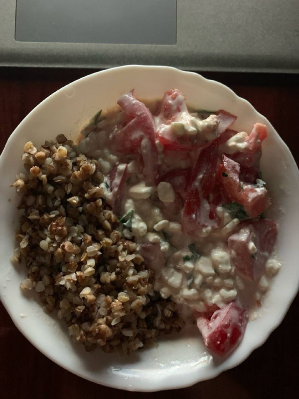 Buckwheat with Tomato and Cottage Cheese Salad