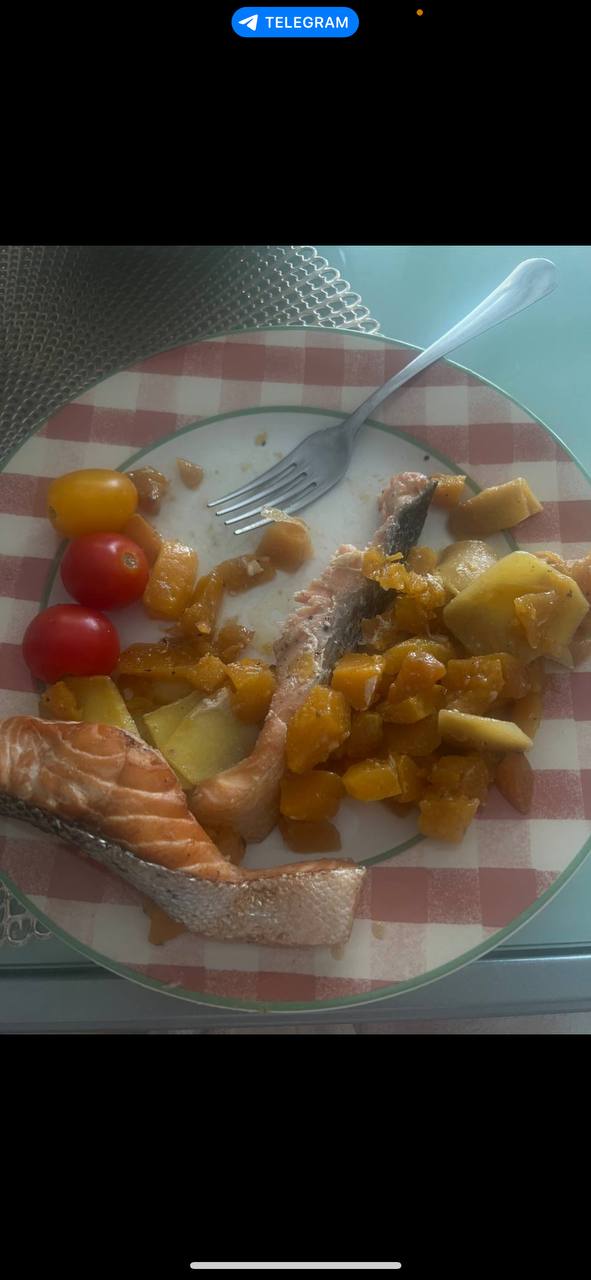 Salmon With Roasted Vegetables