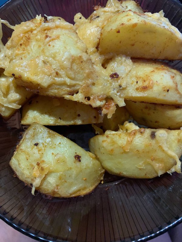 Cheesy Garlic Roasted Potatoes