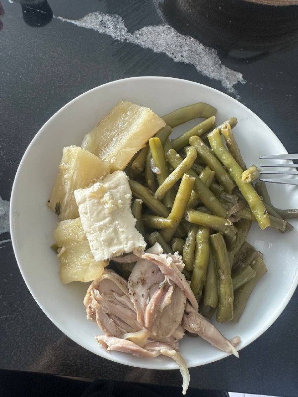 Chicken With Green Beans And Cassava