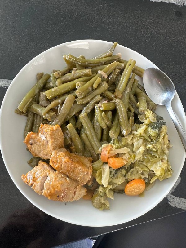 Grilled Pork With Green Beans And Mixed Vegetables