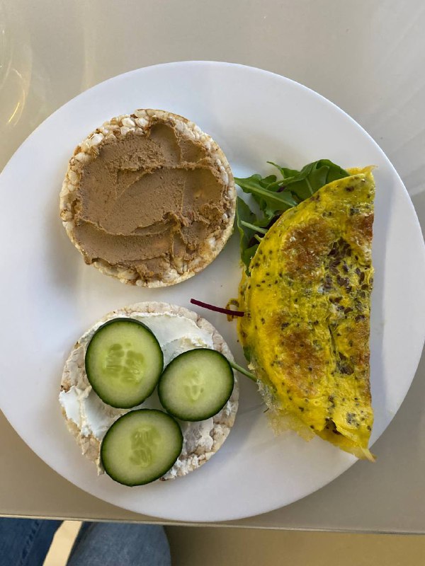 Omelette With Rice Cakes