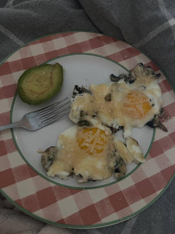 Eggs With Cheese And Avocado