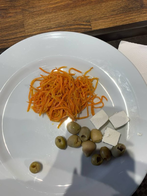 Carrot Salad With Olives And Cheese