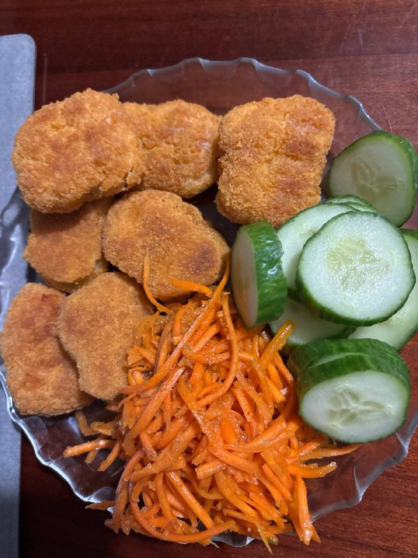 Chicken Nuggets With Side Salad