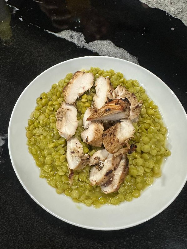 Grilled Chicken With Peas